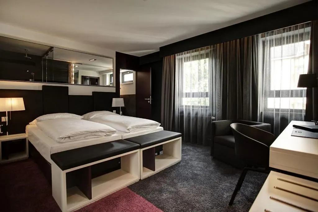 Hotel Bliss-1